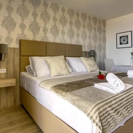 Apartment Lenka And Mate Ivanac *