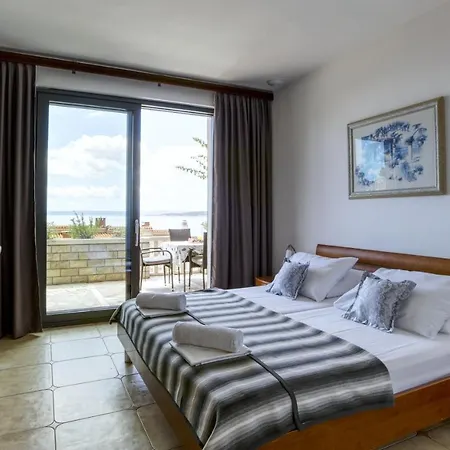 Lenka And Mate Ivanac 아파트