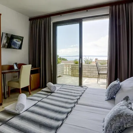 Lenka And Mate Ivanac 아파트 브렐라