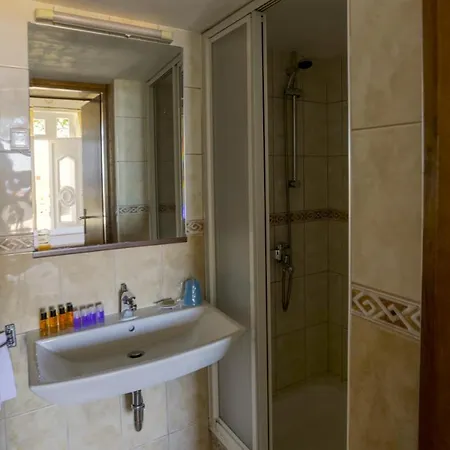 Lenka And Mate Ivanac Brela