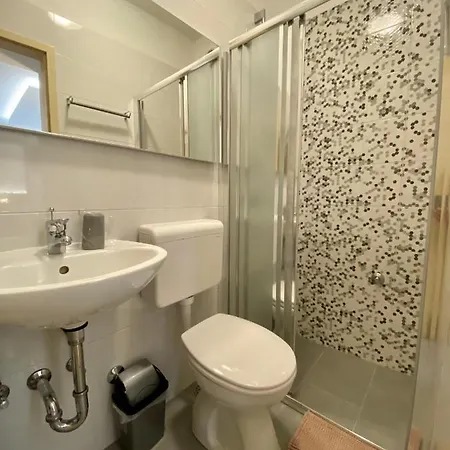 Apartment Lenka And Mate Ivanac Brela