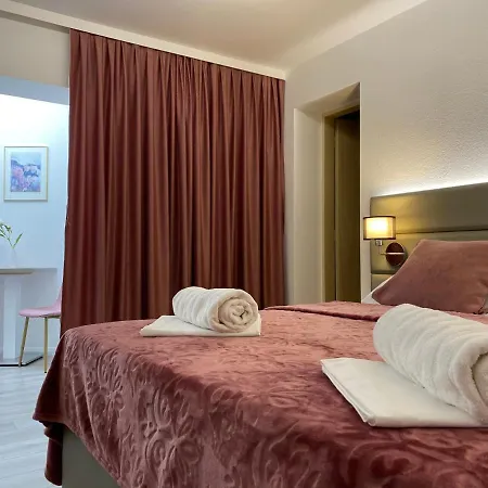 Lenka And Mate Ivanac *