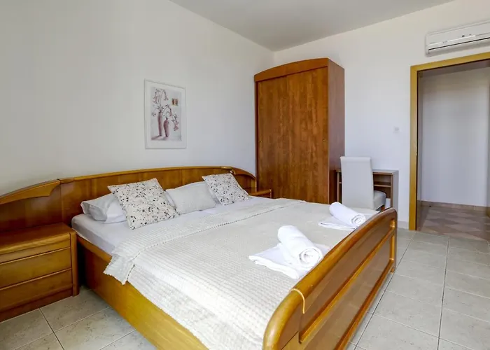 Lenka And Mate Ivanac Brela